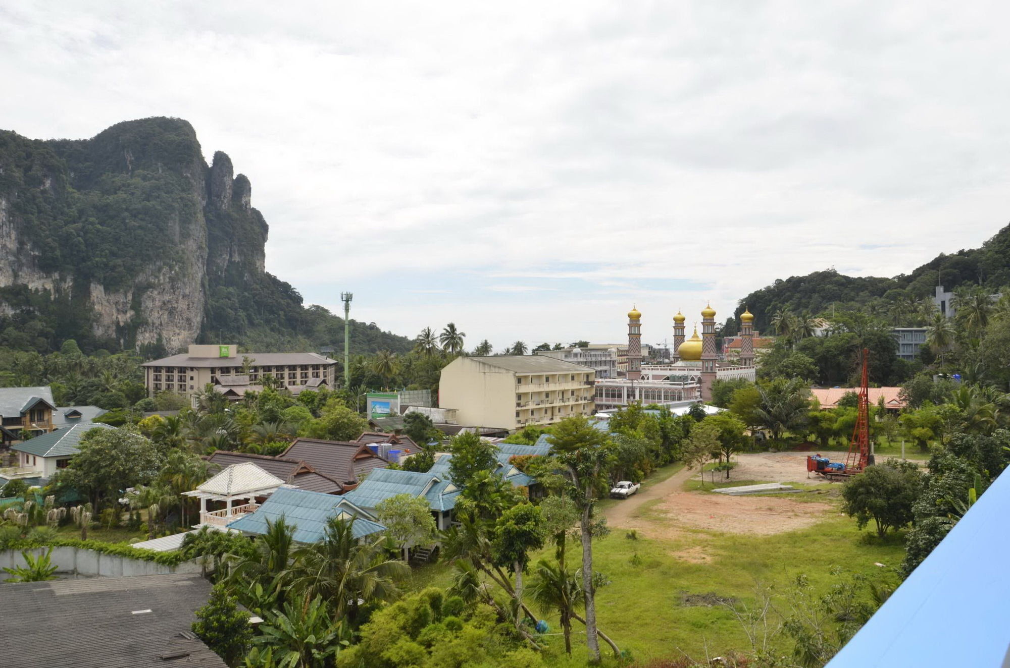 The Ri Hotel Ao Nang Exterior photo